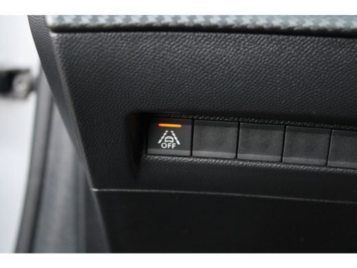 Peugeot 208 1.2 PureTech GT-Line | Automaat | Navigatie | Camera | Panoramadak | Lederen bekleding | Stoelver... ActivLease financial lease