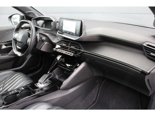 Peugeot 208 1.2 PureTech GT-Line | Automaat | Navigatie | Camera | Panoramadak | Lederen bekleding | Stoelver... ActivLease financial lease