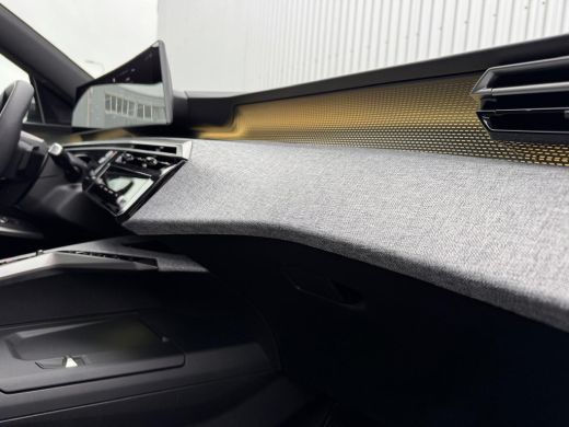 Peugeot 3008 1.2 Hybrid 136PK GT Automaat | Stoel + Stuurverwarming | Camera | Elektrische Achterklep | Apple ... ActivLease financial lease