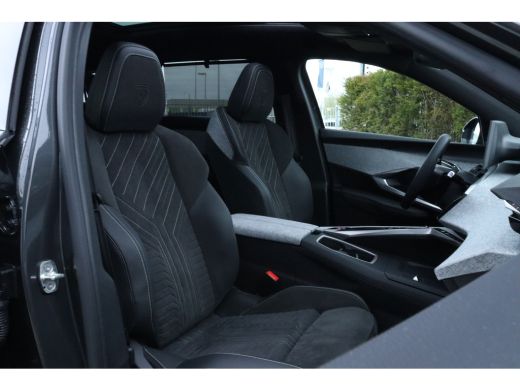 Peugeot e-5008 GT Avantage 73 kWh | Adapt. Cruise | Alcantara | Schuifdak | Massage | 7-Pers | 360 Camera | Keyl... ActivLease financial lease