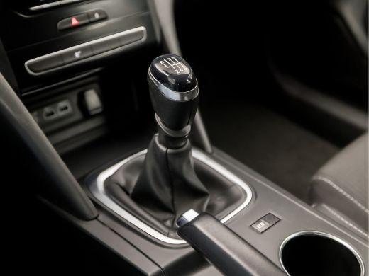 Renault M&eacute;gane Estate Estate 1.3 TCe Sport Deluxe (VIRTUAL COCKPIT, APPLE CARPLAY, GROOT NAVI, SPORTSTOELEN, CAMERA, LE... ActivLease financial lease