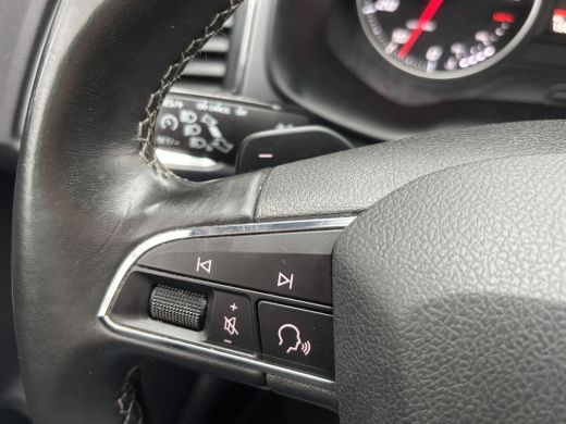 Seat Ateca 1.5 TSI Business Intense | Automaat | Trekhaak | Stoel Verwarming | Apple Carplay ActivLease financial lease