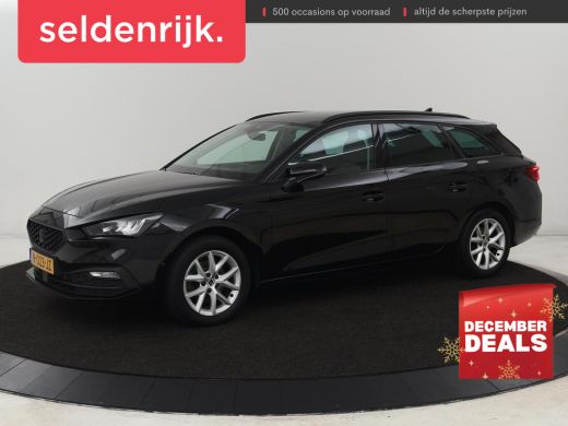 Seat Leon 1.0 TSI Style Intens | Trekhaak | Camera | Carplay | Navigatie | Adaptive cruise | DAB | Parkeerh...