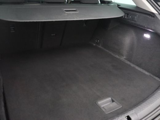 Seat Leon 1.0 TSI Style Intens | Trekhaak | Camera | Carplay | Navigatie | Adaptive cruise | DAB | Parkeerh... ActivLease financial lease