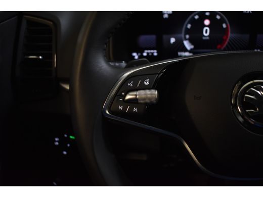 Skoda Karoq 1.5 TSI ACT 150PK DSG ELEGANCE VIRTUAL/CAMERA/CARPLAY ActivLease financial lease