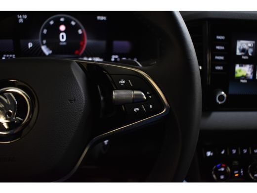 Skoda Karoq 1.5 TSI ACT 150PK DSG ELEGANCE VIRTUAL/CAMERA/CARPLAY ActivLease financial lease