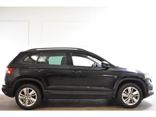 Skoda Karoq 1.5 TSI ACT 150PK DSG ELEGANCE VIRTUAL/CAMERA/CARPLAY ActivLease financial lease