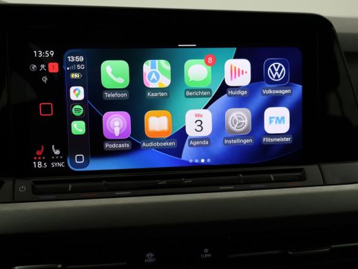 Volkswagen Golf 1.0 eTSI DSG + VIRTUAL COCKPIT | SFEERVERLICHTING | STUURVERW. / STOELVERW. | CAMERA | ADAPTIVE C... ActivLease financial lease