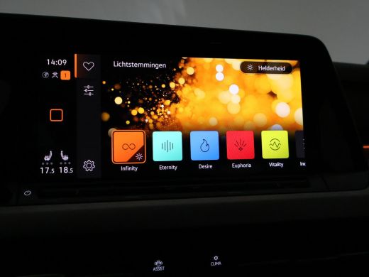 Volkswagen Golf 1.0 eTSI DSG + VIRTUAL COCKPIT | SFEERVERLICHTING | STUURVERW. / STOELVERW. | CAMERA | ADAPTIVE C... ActivLease financial lease