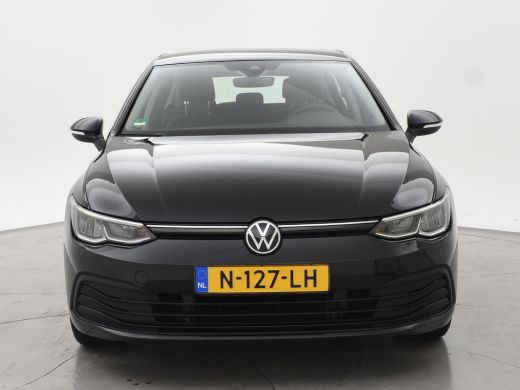 Volkswagen Golf 1.0 eTSI DSG + VIRTUAL COCKPIT | SFEERVERLICHTING | STUURVERW. / STOELVERW. | CAMERA | ADAPTIVE C... ActivLease financial lease