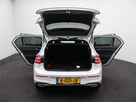Volkswagen Golf 1.4 eHybrid GTE NL Auto! | Achteruitrijcamera | Apple Carplay/Android Auto|telefoonintegratie pre... ActivLease financial lease