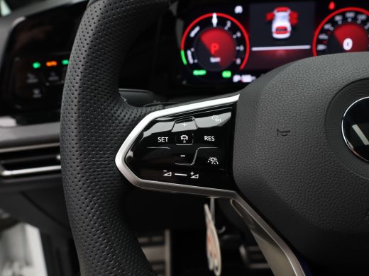 Volkswagen Golf 1.4 eHybrid GTE NL Auto! | Achteruitrijcamera | Apple Carplay/Android Auto|telefoonintegratie pre... ActivLease financial lease