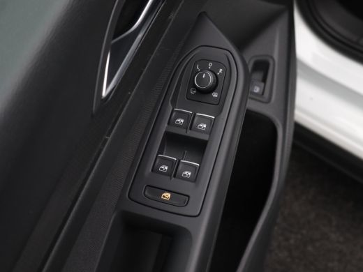 Volkswagen Golf 1.4 eHybrid GTE NL Auto! | Achteruitrijcamera | Apple Carplay/Android Auto|telefoonintegratie pre... ActivLease financial lease