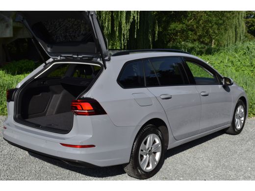 Volkswagen Golf Variant Variant NEW 1.5 TSI LIFE VIRTUAL/PDC/CARPLAY ActivLease financial lease