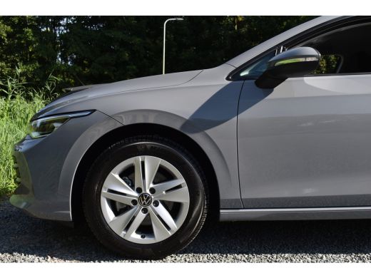 Volkswagen Golf Variant Variant NEW 1.5 TSI LIFE VIRTUAL/PDC/CARPLAY ActivLease financial lease