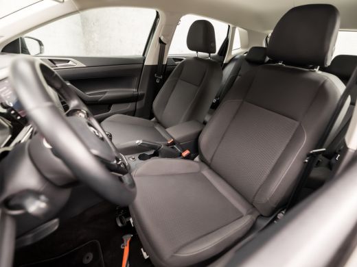 Volkswagen Polo 1.0 TSI Sportline (APPLE CARPLAY, GROOT NAVI, CLIMATE, CAMERA, SPORTSTOELEN, LM VELGEN, ADAPTIVE ... ActivLease financial lease