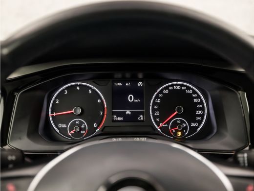 Volkswagen Polo 1.0 TSI Sportline (APPLE CARPLAY, GROOT NAVI, CLIMATE, CAMERA, SPORTSTOELEN, LM VELGEN, ADAPTIVE ... ActivLease financial lease