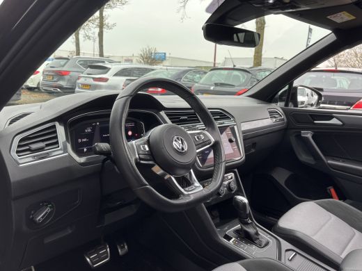 Volkswagen Tiguan 1.5 TSI ACT Highline 3x R-Line | Automaat | Pano | Adaptive Cruise | Stoelverwarming ActivLease financial lease