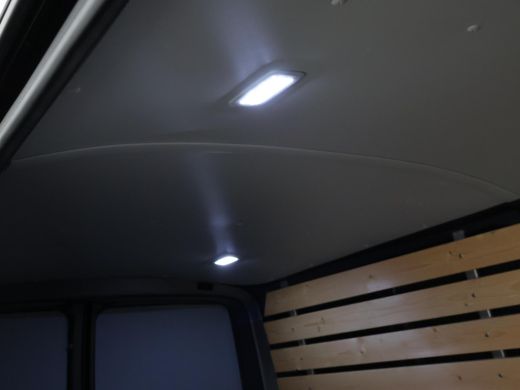 Volkswagen Transporter 2.0 TDI L2H1 + LEDER | TREKHAAK | CAMERA | APPLE CARPLAY | L.M. VELGEN ActivLease financial lease