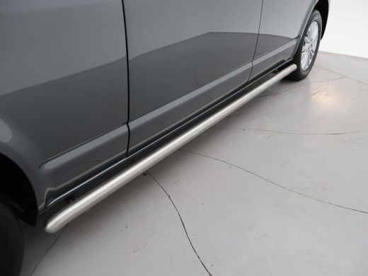 Volkswagen Transporter 2.0 TDI L2H1 + LEDER | TREKHAAK | CAMERA | APPLE CARPLAY | L.M. VELGEN ActivLease financial lease