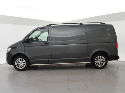 Volkswagen Transporter 2.0 TDI L2H1 + LEDER | TREKHAAK | CAMERA | APPLE CARPLAY | L.M. VELGEN ActivLease financial lease