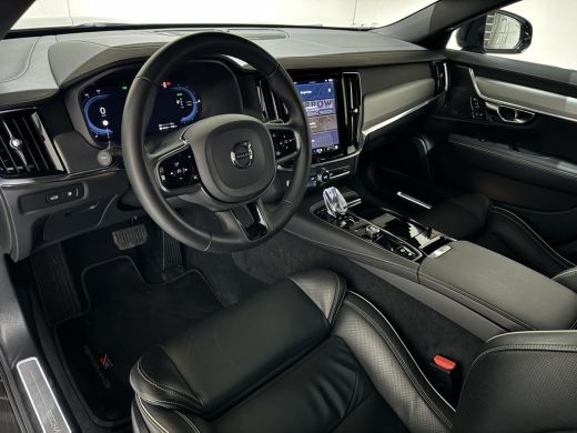 Volvo  V90 2.0 T6 Plug-in hybrid AWD Ultra Dark Pano H/K 360 ACC Trekh. ActivLease financial lease