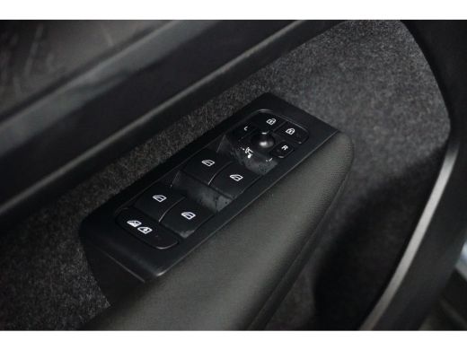 Volvo  XC40 Recharge Plus | Google | Stoel/Stuurverwarming | ActivLease financial lease