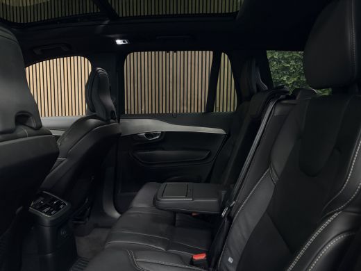 Volvo  XC90 T8 AWD Recharge R-Design Long Range Luchtvering | Trekhaak | 455pk | 360° Camera | Schuifdak | He... ActivLease financial lease