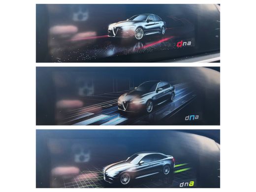 Alfa Romeo Giulia 2.0T 200pk*Veloce int.*/Leder/Pano-dak/H-Kardon/Trekhaak ActivLease financial lease