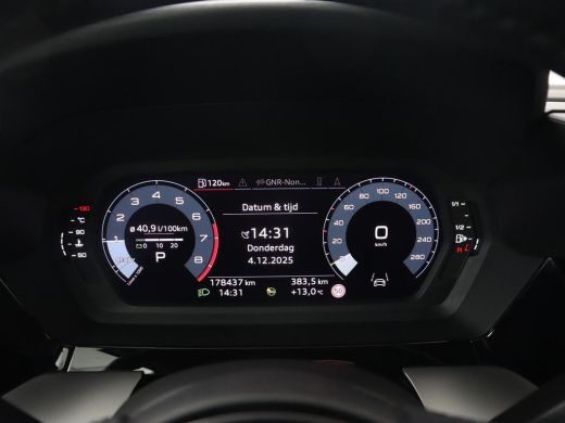 Audi A3 30 TFSI Business edition | Trekhaak | Adaptive cruise | Carplay | Park Assist | Climate control |... ActivLease financial lease