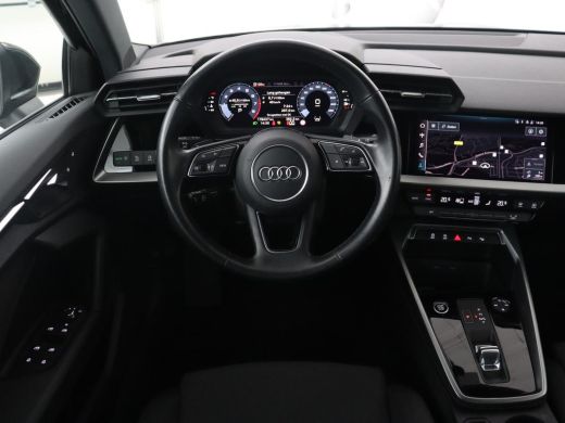Audi A3 30 TFSI Business edition | Trekhaak | Adaptive cruise | Carplay | Park Assist | Climate control |... ActivLease financial lease