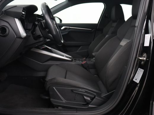 Audi A3 30 TFSI Business edition | Trekhaak | Adaptive cruise | Carplay | Park Assist | Climate control |... ActivLease financial lease