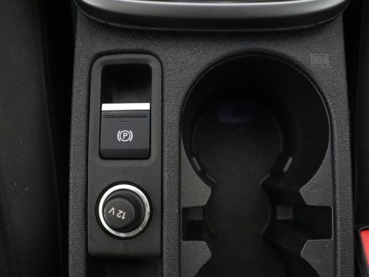 Audi A3 30 TFSI Business edition | Trekhaak | Adaptive cruise | Carplay | Park Assist | Climate control |... ActivLease financial lease