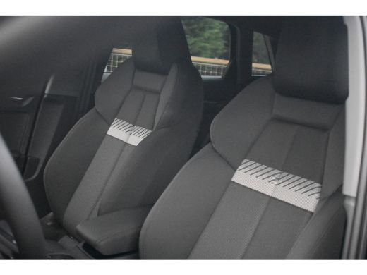 Audi A3 Sportback 40 TFSI e 204pk S line | TREKHAAK | MEMORY | HEAD UP | STOELVERW. | APP. CONNECT | ADAP... ActivLease financial lease