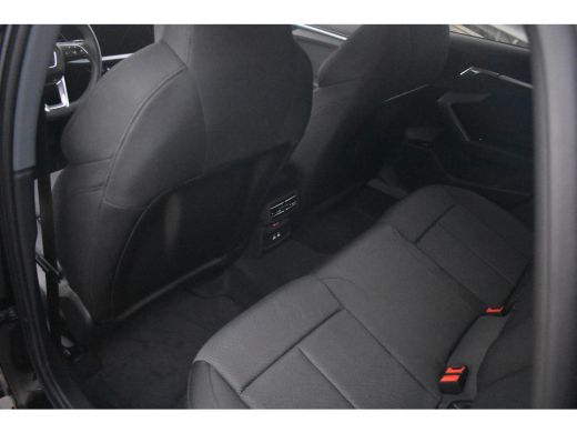 Audi A3 Sportback 40 TFSI e 204pk S line | TREKHAAK | MEMORY | HEAD UP | STOELVERW. | APP. CONNECT | ADAP... ActivLease financial lease