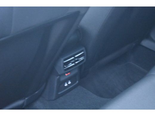 Audi A3 Sportback 40 TFSI e 204pk S line | TREKHAAK | MEMORY | HEAD UP | STOELVERW. | APP. CONNECT | ADAP... ActivLease financial lease