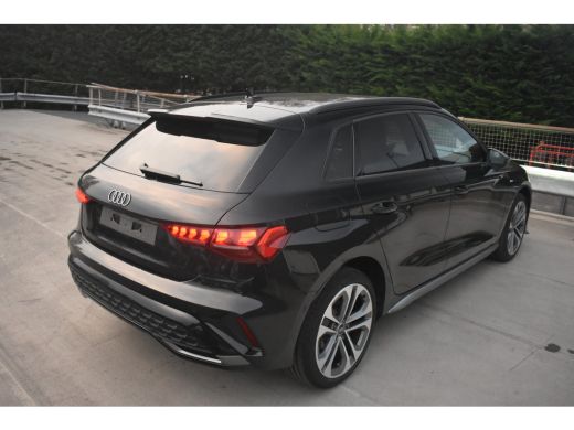 Audi A3 Sportback 40 TFSI e 204pk S line | TREKHAAK | MEMORY | HEAD UP | STOELVERW. | APP. CONNECT | ADAP... ActivLease financial lease