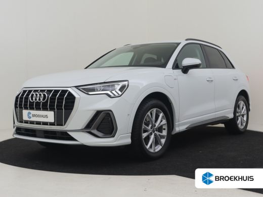 Audi Q3 45 TFSI e S edition | Camera achter | Lederen bekleding | Dodehoekdetectie | Park assist | Naviga...