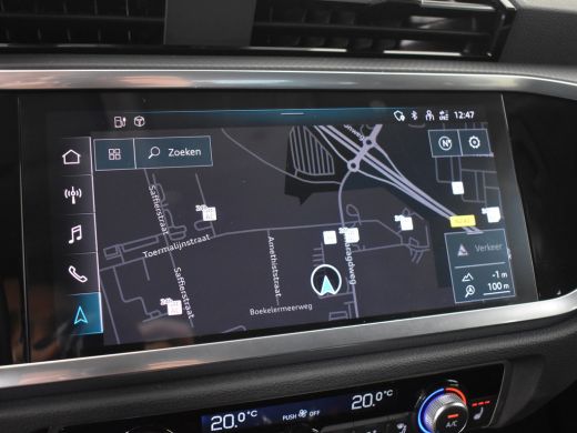 Audi Q3 45 TFSI e S edition | Camera achter | Lederen bekleding | Dodehoekdetectie | Park assist | Naviga... ActivLease financial lease