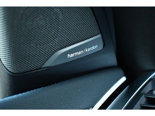 BMW X3 xDrive30e M-Sport Pano M-zetels ACC HUD H/K 20inch ActivLease financial lease