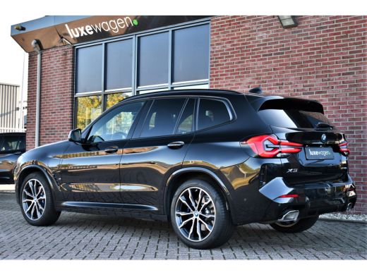 BMW X3 xDrive30e M-Sport Pano M-zetels ACC HUD H/K 20inch ActivLease financial lease