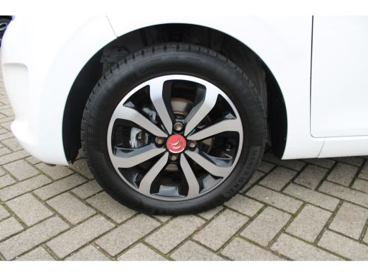 Citroën C1 1.0 VTi Airscape Shine | Achterbankleuning gedeeld/klapbaar | Achteruitrijcamera | Afstandsbedien... ActivLease financial lease