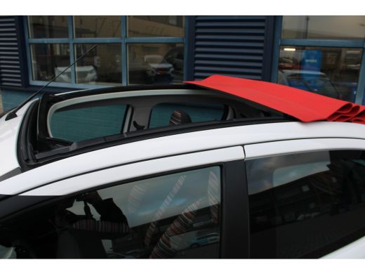 Citroën C1 1.0 VTi Airscape Shine | Achterbankleuning gedeeld/klapbaar | Achteruitrijcamera | Afstandsbedien... ActivLease financial lease