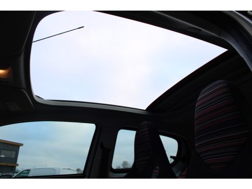 Citroën C1 1.0 VTi Airscape Shine | Achterbankleuning gedeeld/klapbaar | Achteruitrijcamera | Afstandsbedien... ActivLease financial lease