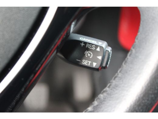 Citroën C1 1.0 VTi Airscape Shine | Achterbankleuning gedeeld/klapbaar | Achteruitrijcamera | Afstandsbedien... ActivLease financial lease