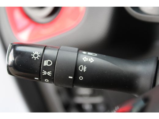 Citroën C1 1.0 VTi Airscape Shine | Achterbankleuning gedeeld/klapbaar | Achteruitrijcamera | Afstandsbedien... ActivLease financial lease