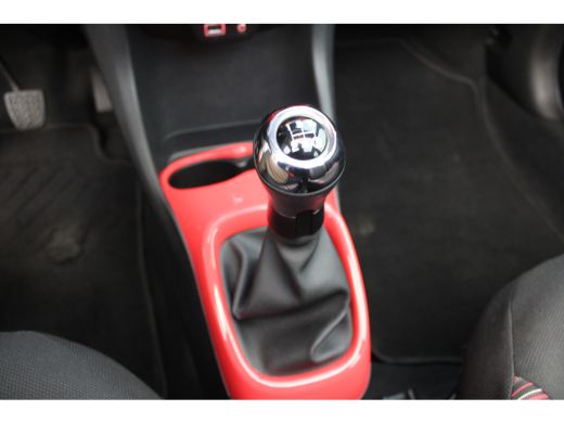 Citroën C1 1.0 VTi Airscape Shine | Achterbankleuning gedeeld/klapbaar | Achteruitrijcamera | Afstandsbedien... ActivLease financial lease