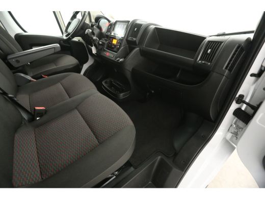 Citroën Jumper 2.2 BlueHDi 140PK L2H2 | 3-Zits | Clima | Carplay | Cruise | Navi | Parkeersens. ActivLease financial lease