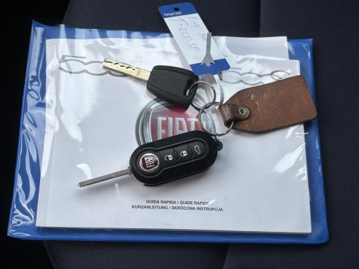 Fiat 500 1.0 Hybrid Club | Bluetooth | Cruise | Parkeer Sensoren | Zwarte Hemel ActivLease financial lease