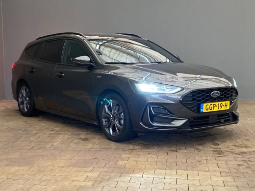 Ford Focus 1.0 EcoBoost Hybrid ST Line | Trekhaak | Stoel/stuur/voorruit verwarming | Cruise adaptief | Dode... ActivLease financial lease